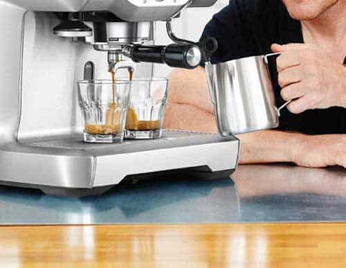 super-automatic-vs-semi-automatic-espresso-machine-frothing-Consumer-Files