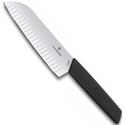Victorinox Fibrox Pro Santoku Knife with a 17 cm-stainless steel blade and a textured handle with non-slip grip
