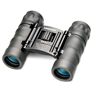 Rightfront of Tasco Essentials 8×21 Binoculars